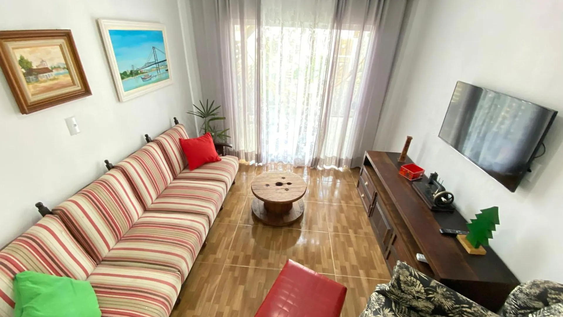 Casa Zimbos - 150 Metros Da Praia Bombinhas